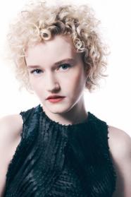 Julia Garner