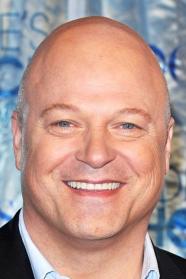 Michael Chiklis