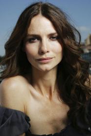 Saffron Burrows